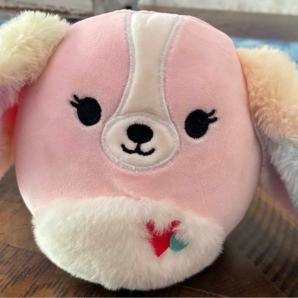Beemie The Dog Squishmallow